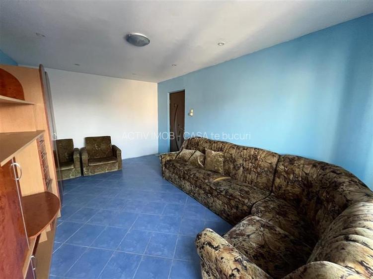 Lugoj, 3 Cam., 72 Mp., Decomandat - 2