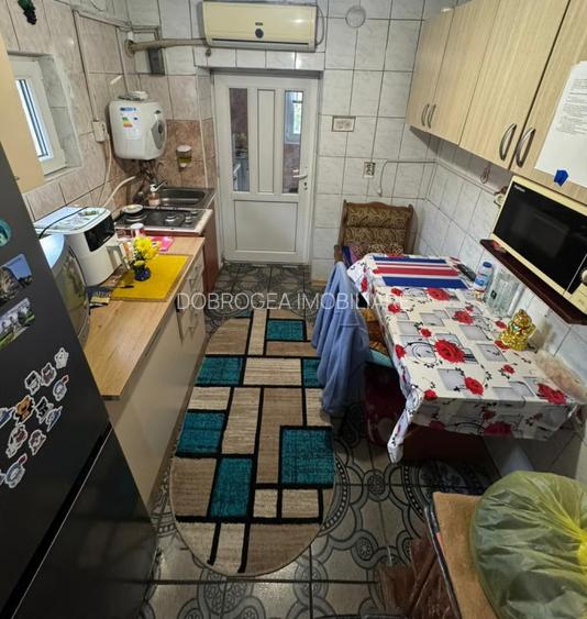 ZONA ALEXANDRU CEL BUN  -  CASA 4 CAMERE ,TEREN 216 MP - 4