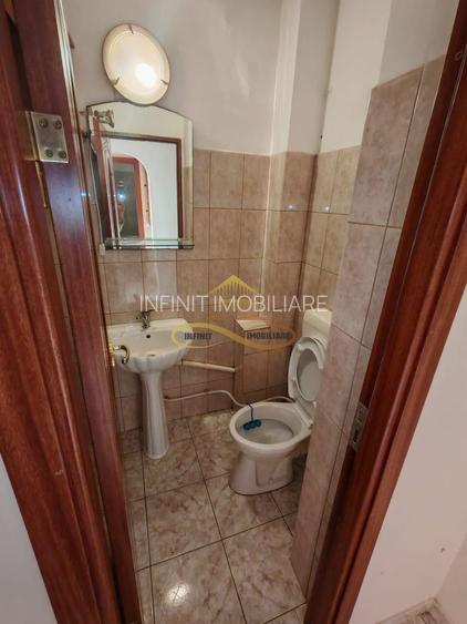 Se vinde apartament ce necesita renovare - 3 CAMERE,  2 BAI - 11