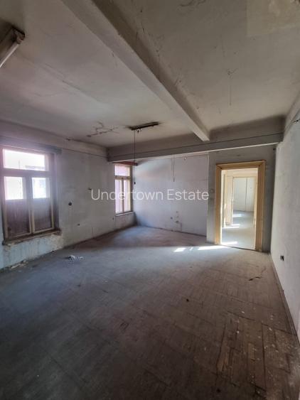 Casa lui Nicolae Dinischiotu - 60 camere - Imobil Istoric - 14