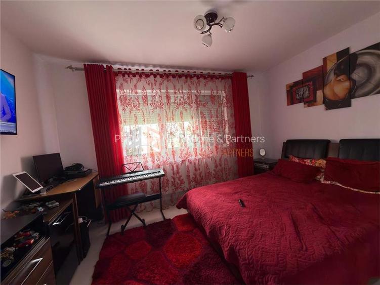 Apartament 3 camere cf 1 semidecomandat zona Micro 3 - 4
