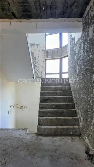 Vila D+P+1 658mp construiti, teren 1630mp  Minerva - 9