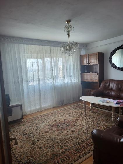 Închiriere Apartament  - 4