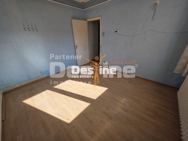APARTAMENT 2 CAMERE, DECOMANDAT,  MIRCEA CEL BATRAN, 69.990 EURO - 2