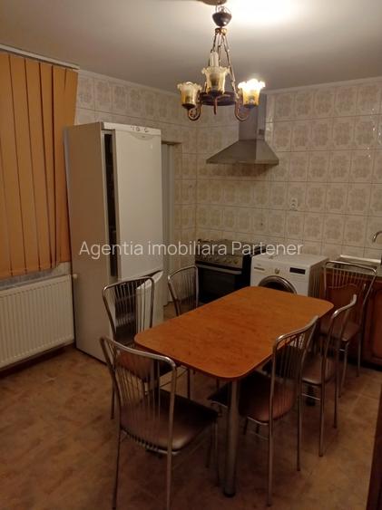 casa / vila Gavana 3  , mobilata / utilata , finisaje clasice ! - 15