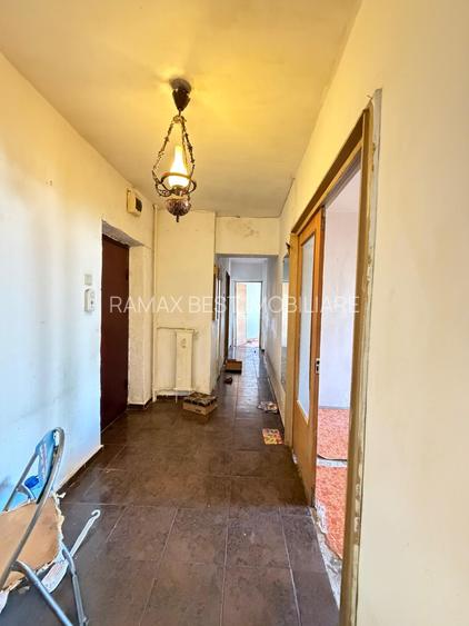 Calea Giulesti, Stadion Rapid, bloc 1989, 3 balcoane, 2 bai - 5