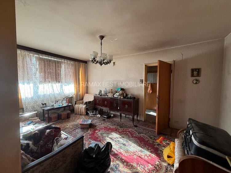 Baba Novac, Campia Libertatii, chiar la coltul parcului IOR, 2 bai - 5