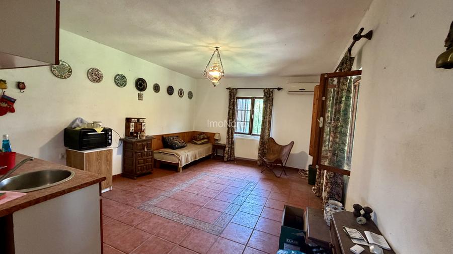 Casă la țară de vânzare în Tartășești – refugiu de relaxare aproape de București - 7