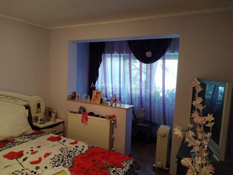 Vand sau schimb cu o casa Ap. 4 camere etajul 2/4 zona Quatro (Brailei) - 3