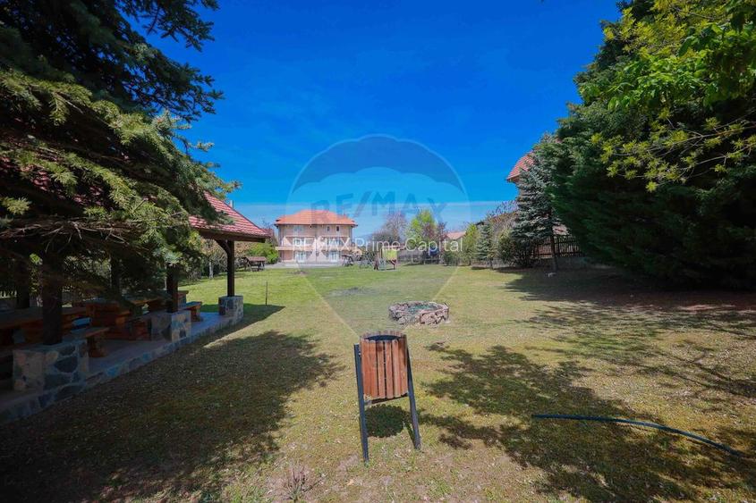 De vânzare pensiune cu restaurant, teren 4.750 mp – Băile 1 Mai - 8