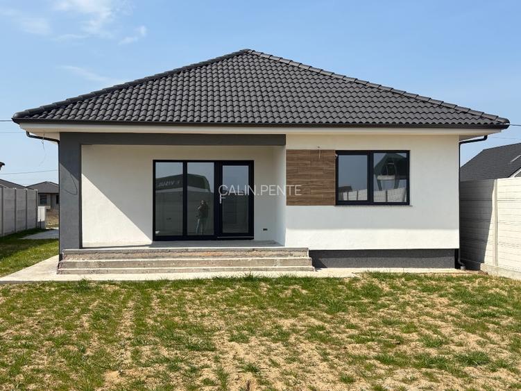 Casa noua parter cu PANOURI FOTOVOLTAICE, teren 553 mp - 14