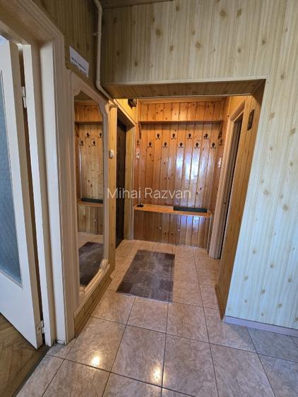 Apartament 3 camere, decomandat, etaj 3/4, mobilat, centrala gaz, termen lung - 13