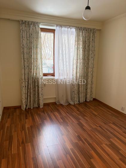 Stefan cel Mare, foarte aproape de metrou, parter, 2 camere nemobilate - 4