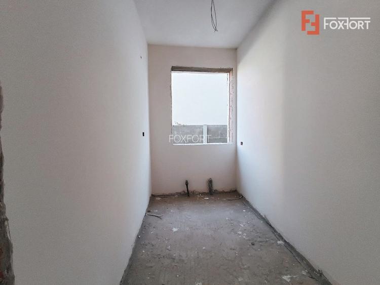 Duplex 4 camere 140 mp utili, toate utilitatile, la asfalt in Giroc - V7800 - 7