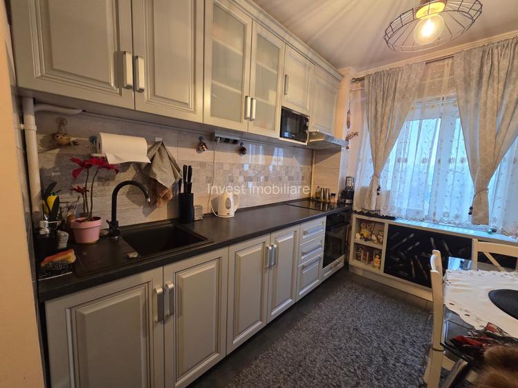 APARTAMENT-3 CAMERE-DECOMANDAT-MIRCEA CEL BATRAN - 4