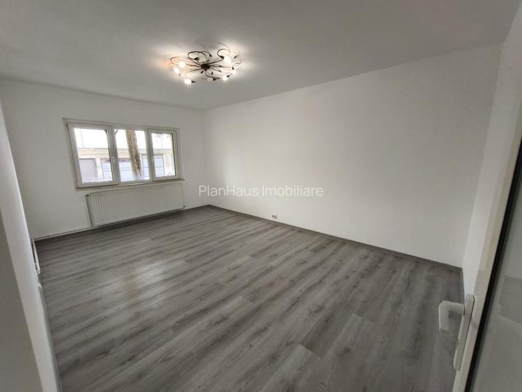 Spațiu comercial de vânzare – Petru Rareș, lângă Școala Nr. 3 - 2