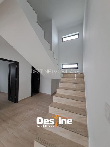 CIURBESTI- CASA INDIVIDUALA 121 MP + TEREN 500 MP, 175.000 euro - 5