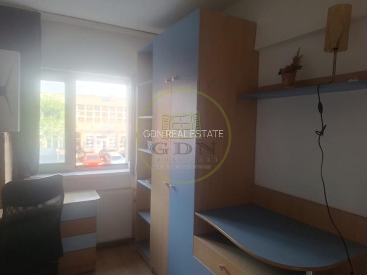 Apartament 3 camere decomandat zona piata Flora - 9