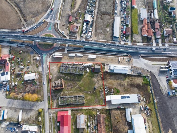 Teren cu constructii giratoriu Oradea(Osorhei)-Cluj, 7010 mp, 141 € /mp - 7