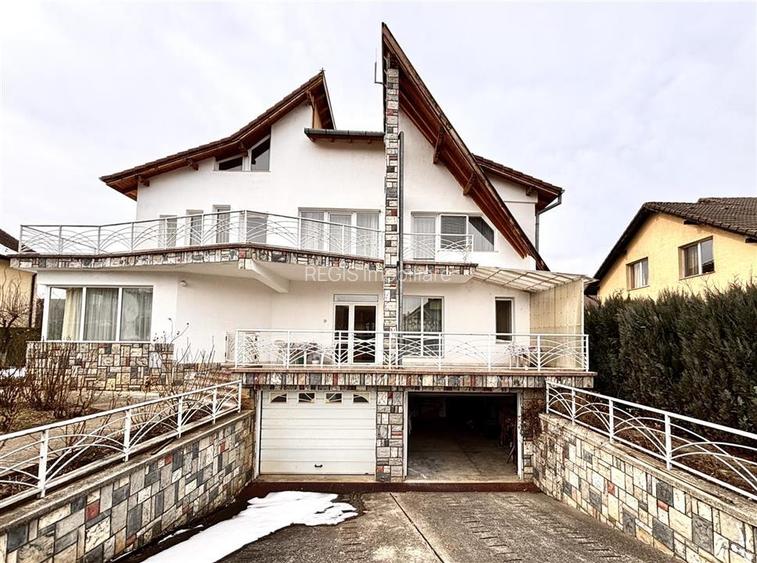 Vila zona Coresi: 1170 mp teren, 6 camere | De vanzare - 2