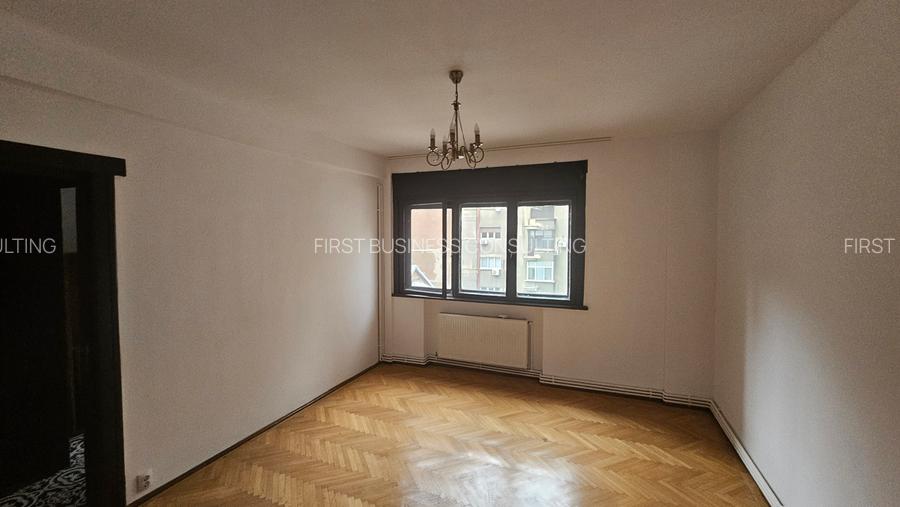 Apartament 4 camere zona P-ta Universitatii, Complet Renovat-Nemobilat - 9