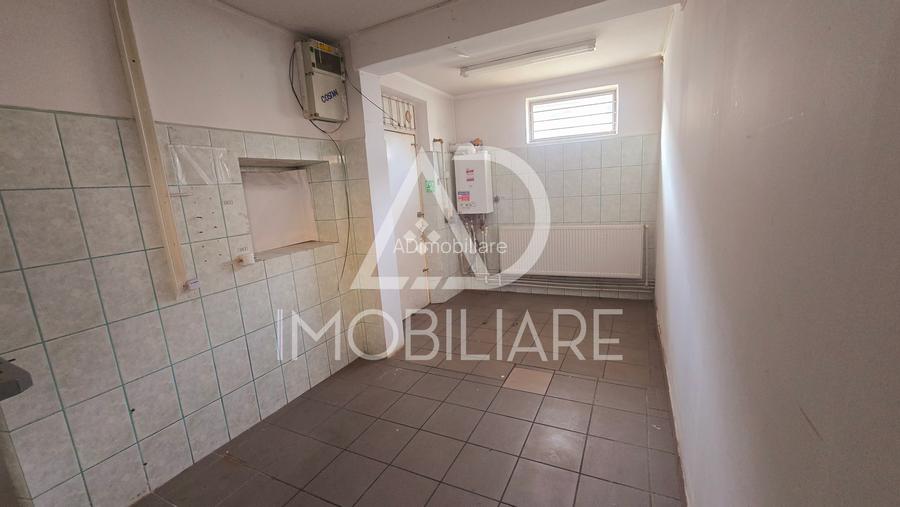 Spațiu Comercial de Închiriat în Piața Centrală, Rovinari – 100 mp - 3