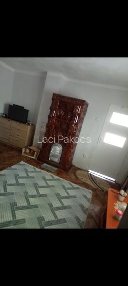 De vânzare O casa ín loc.Turia casa 88mp teren 10 mp  - 4