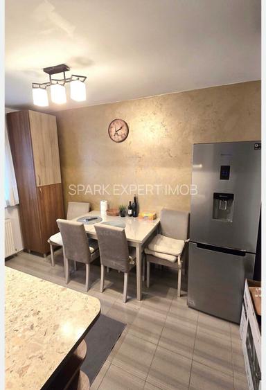 Apartament 4 camere - transformat in 3, zona Vest, Ploiești - 3