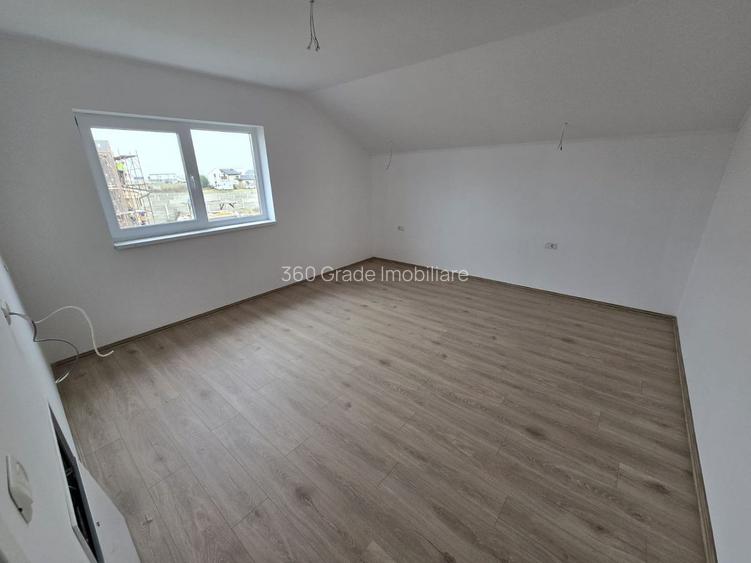 Duplex de vânzare Calea Medveș - 4 camere - 133.000 Euro + TVA - 10
