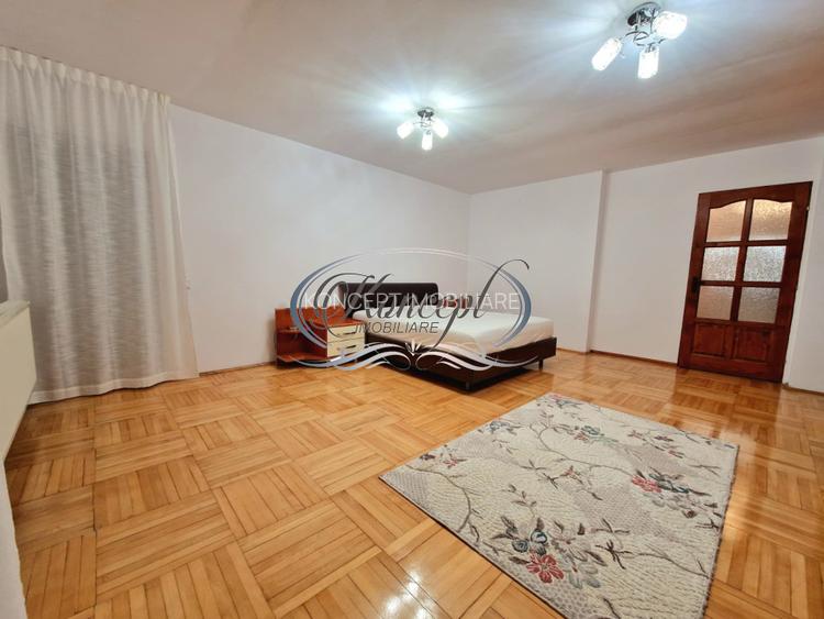 Locuinta luminoasa cu garaj pentru 2 masini, in Zorilor - 2