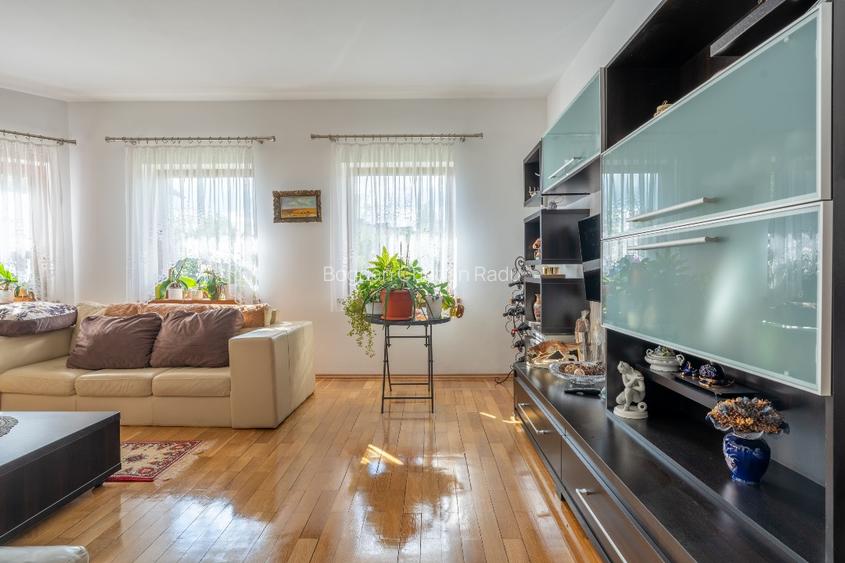Proprietate  în Cristian, Brașov – Casă cu 4 dormitoare +Apartament independent  - 8