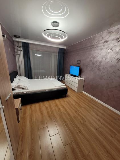 2 CAMERE-VEDERE  MARE +PARCARE -TERMEN LUNG(INCLUSIV VARA)-500 E - 9