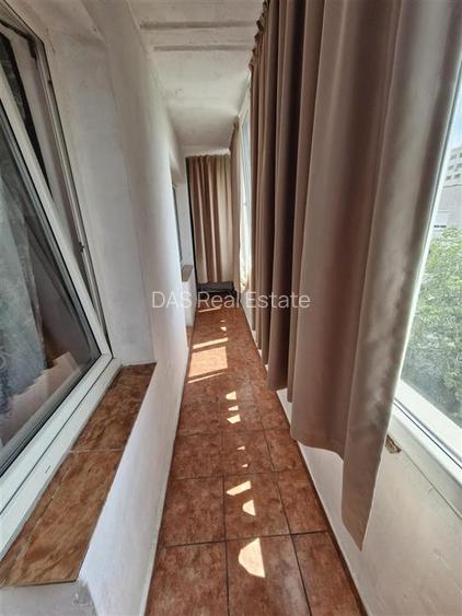 Apartament 3 camere | Calea Vitan - Rm. Valcea |  Bloc 1981 - 11