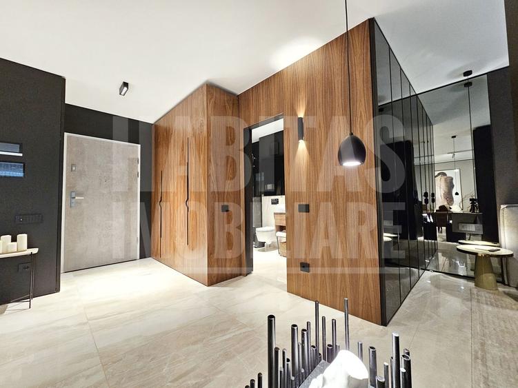 Apartament 2 camere, etaj 4 din 6, ultrafinisat, zona Iulius Mall