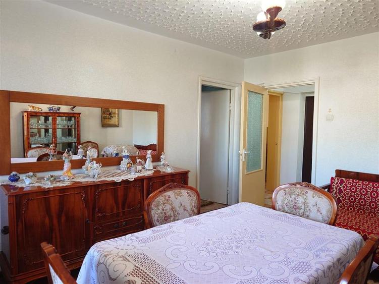 Apartament 2 camere, ETAJ 1