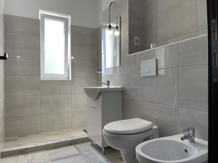 Super OFERTĂ! Apartament 3 camere, 72 mp, 97 200 euro, parcare inclusă