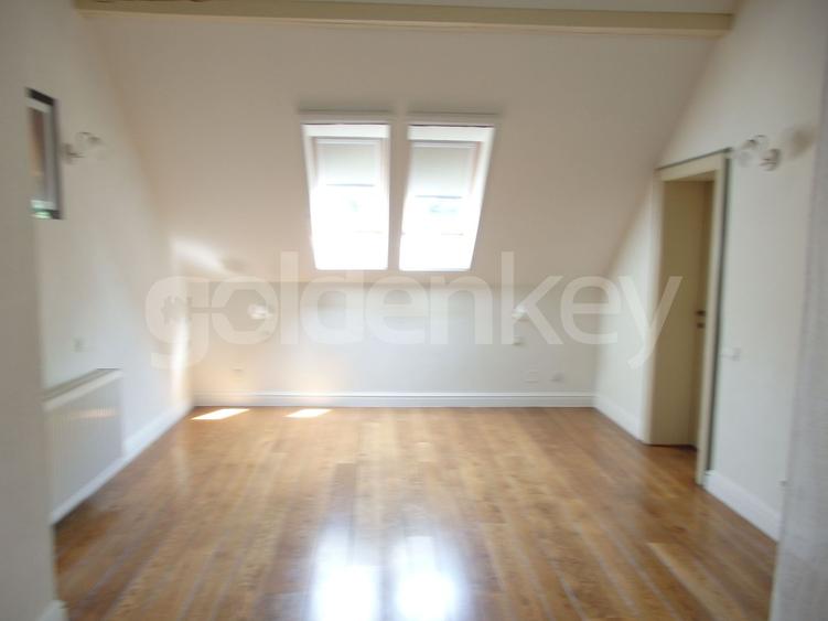 Vila speciala cu gradina superba de 1000mp