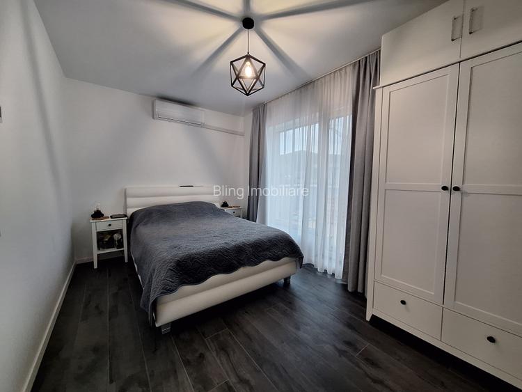 Apartament cu 3 camere, 63 mp, terasa de 88 mp, zona Cetatii - 4