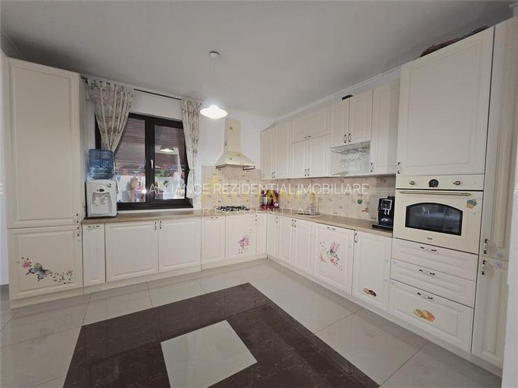 Duplex mobilat si utilat- 100m de STV- 4 camere- pod mansardat - 3