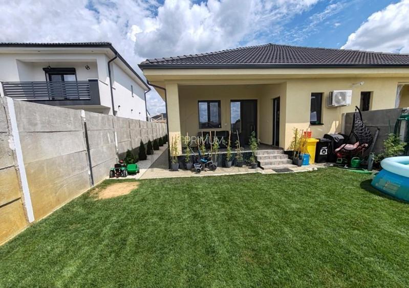 Duplex complet mobilat si utilat - toate utilitatile - bucatarie inchisa. - 2