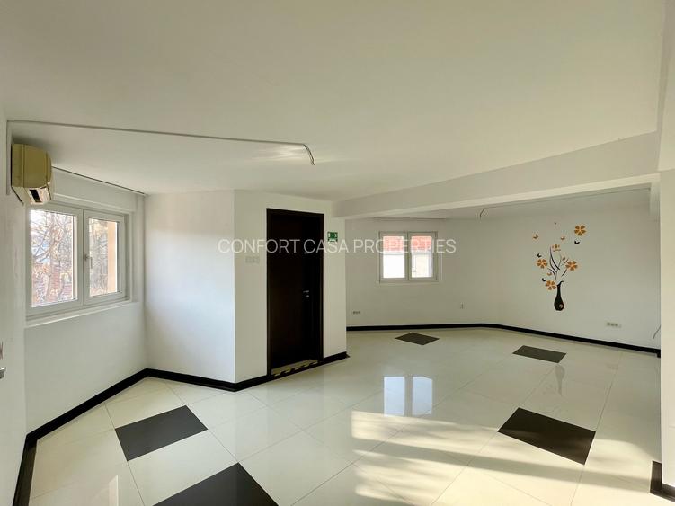 Aviatorilor - Vila spatioasa,  S+P+1E+M, CURTE 87 MP,  7 CAMERE, CENTRALA, GARAJ - 36