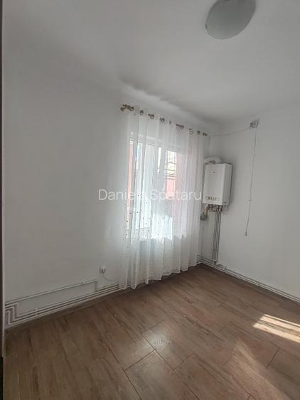 Închiriez spațiu comercial  - 2