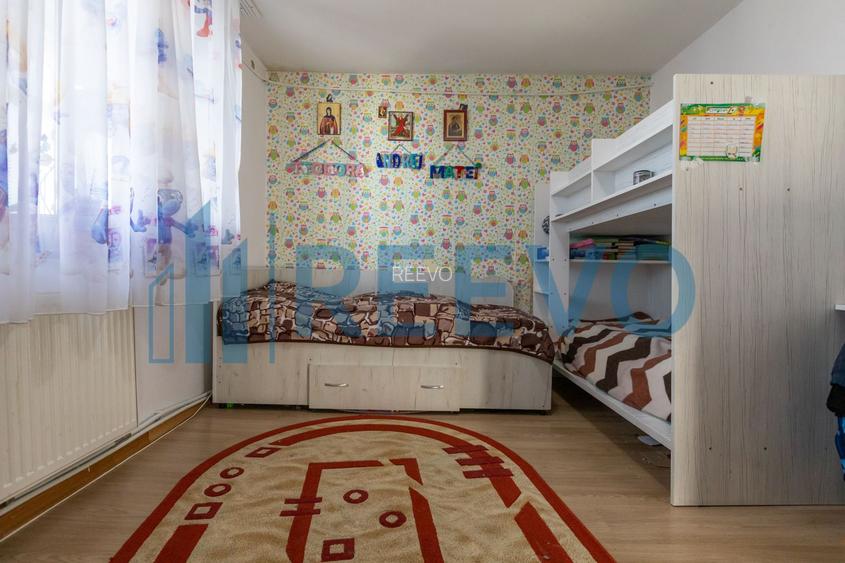 Apartament de vanzare cu doua camere, decomandat - str Cornisa Bistritei Bacau! - 12