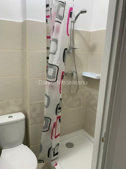 Inchiriez camera de camin parter - zona Aurel Vlaicu, Iasi - 8