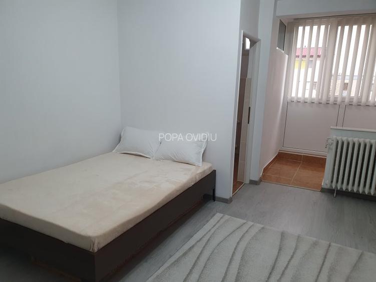 Garsoniera de inchiriat str. Dambovitei - 14