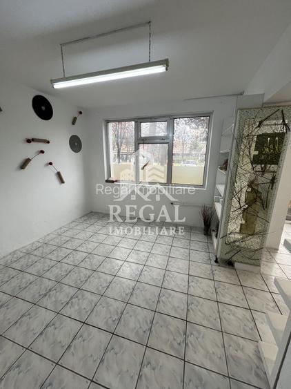 Spațiu comercial de vânzare – 47 mp utili, vitrină generoasă - 4