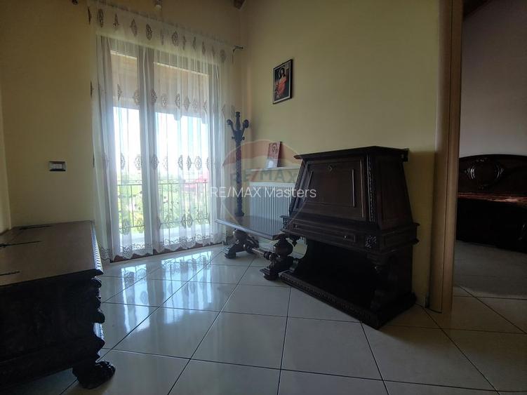 Casă / Vilă de lux cu 5 camere de vânzare în Vadu Moldovei, Suceava - 83