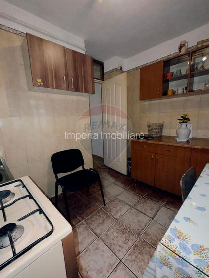 De inchiriat, 4 camere, decomandat, bilateral, centrala proprie, 400€ - 16