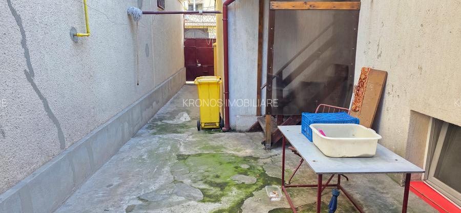 CENTRU 2 CORPURI DE CASA DIN CARAMIDA 5 CAMERE 2 BAI 2 BUCATARII UTILITATI, GAZE - 30