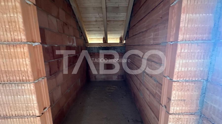 Casa individuala 5 camere curte 500 mpu 127 mpu de vanzare Selimbar - 17